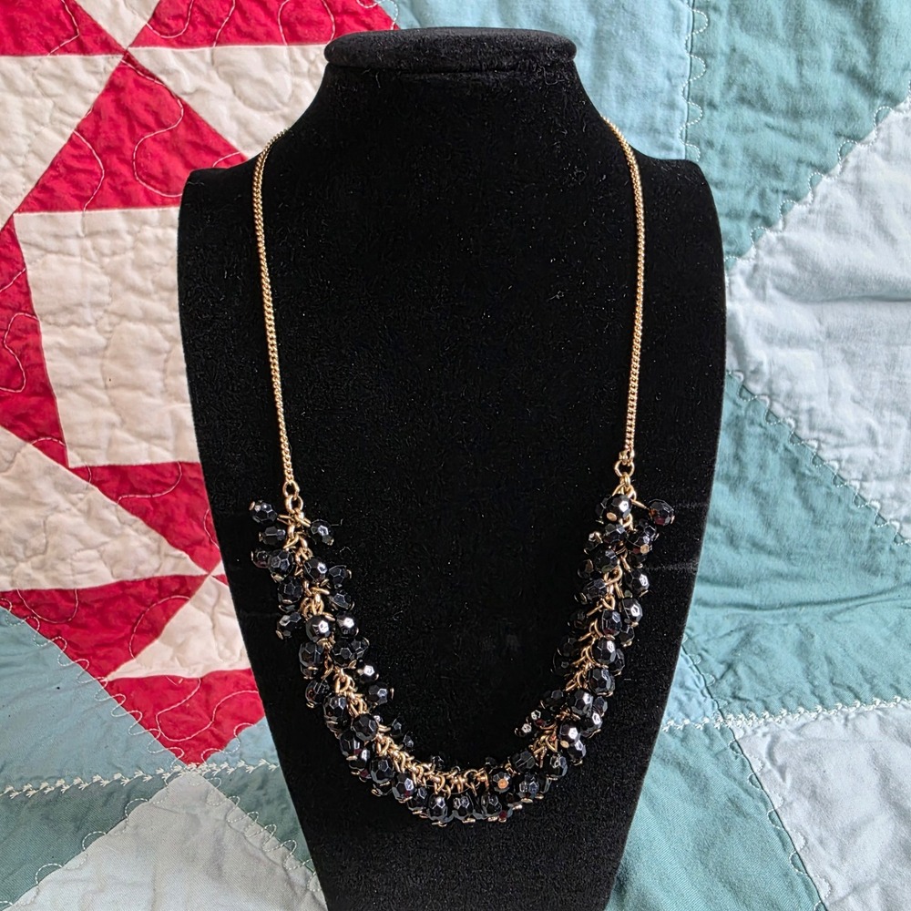 Vintage Gold Tone Black Beaded Cluster Statement Necklace 18.5 Inch Fashion